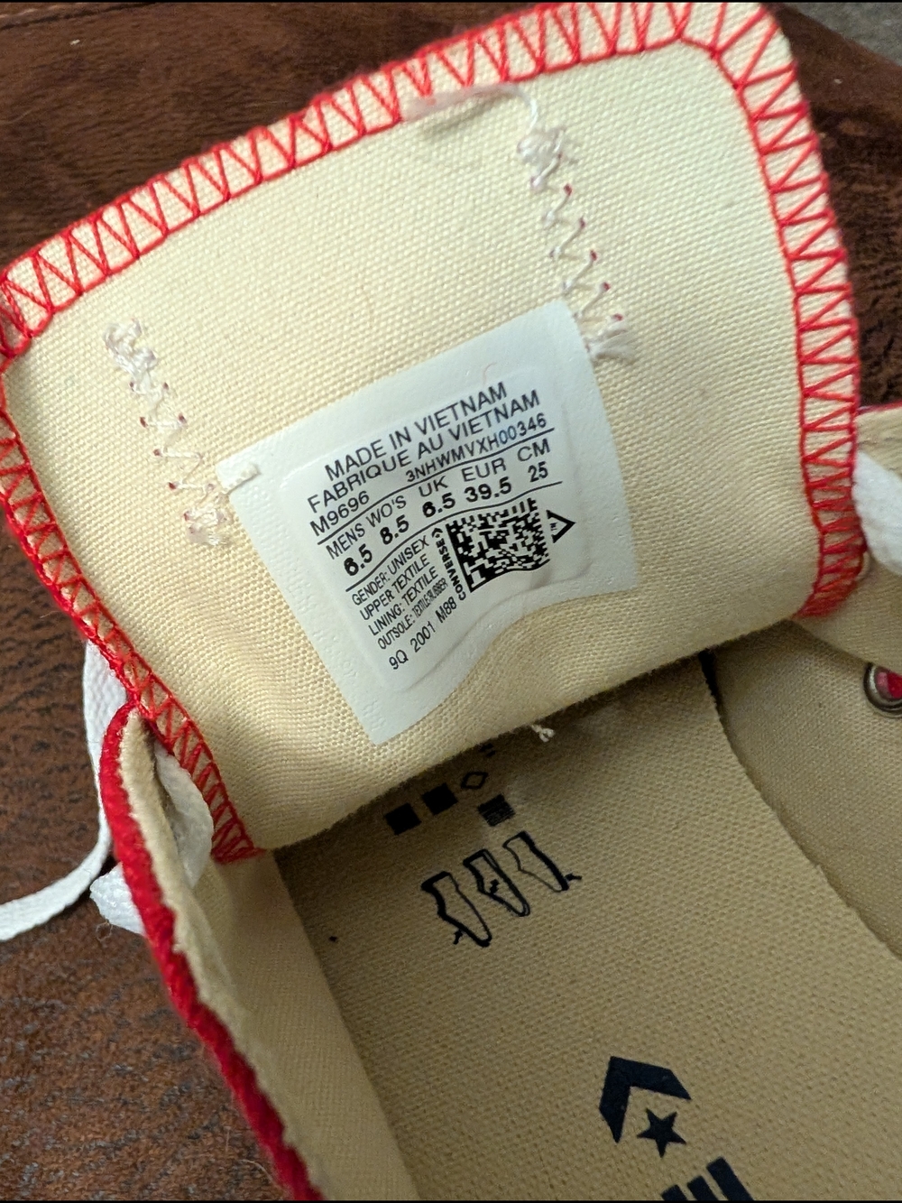 Converse Chuck Taylor All Star Low Top Sneakers - Red - Picture 2 of 5